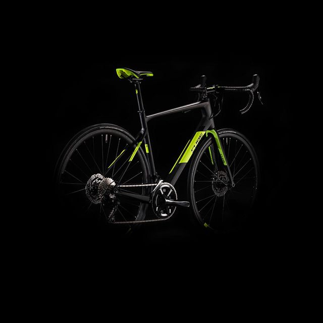 CUBE Attain GTC Race 2020 maantiepyörä CUBE Attain GTC Race 2020 maantiepyörä